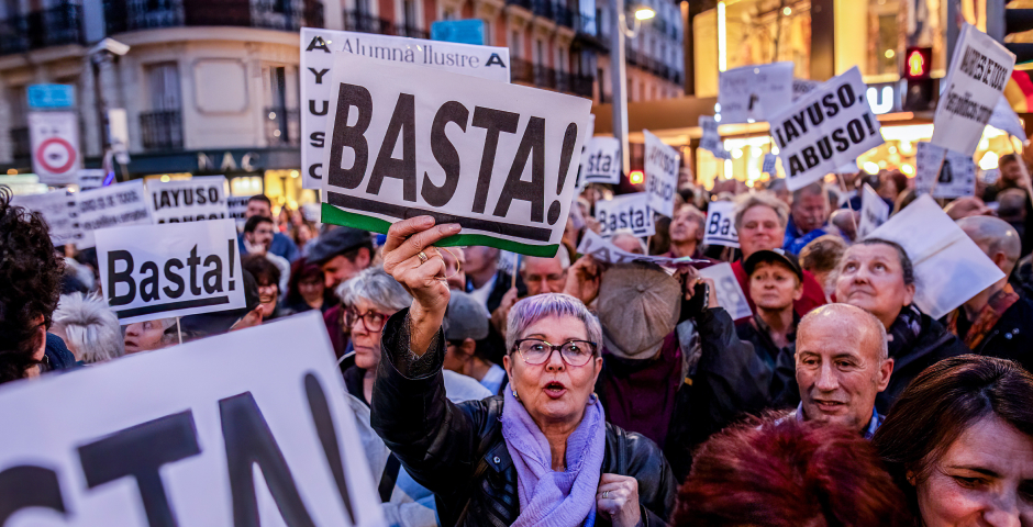 В Испании бастуют 60 тыс. банковских служащих, требуя повышения зарплат