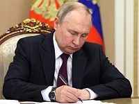Владимир Путин поручил расширить меры поддержки создания зарядок для электромобилей